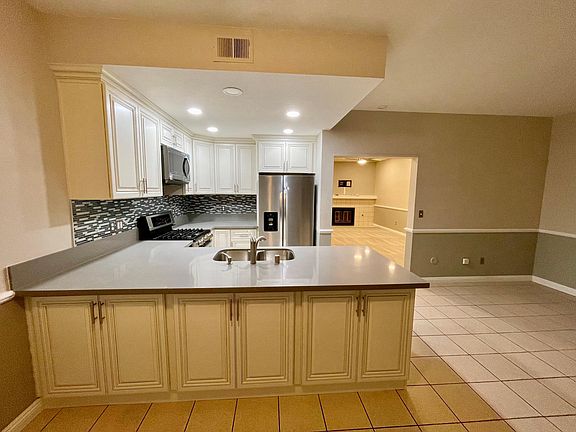 5th image of 118 Greenmoor