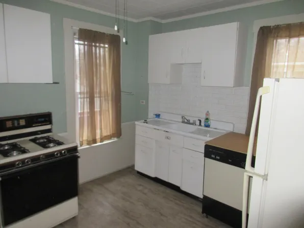 670 Schiller Ave, Akron, OH 44310