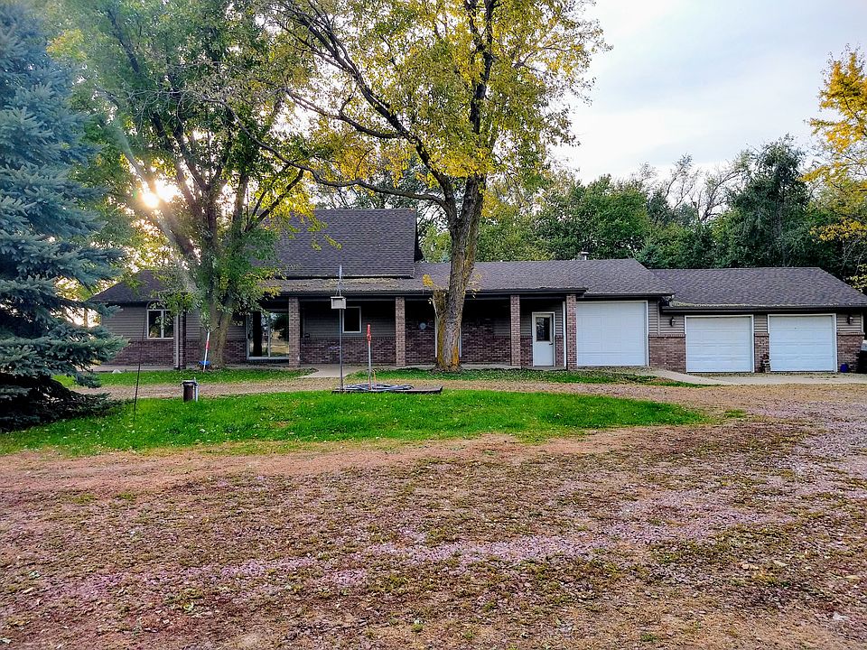 Picturesque home with open c