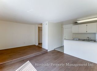 5751 Camellia Ave., North Hollywood, CA 91601