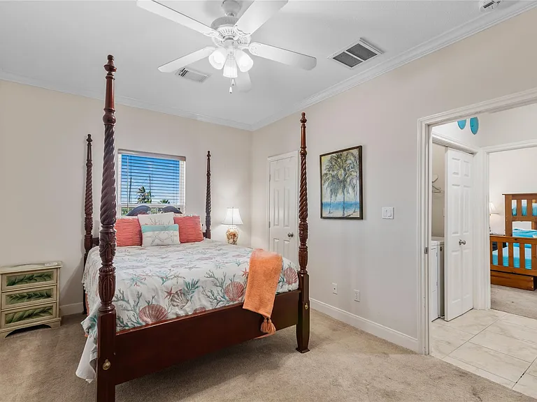 13819 Mutiny Ln — Photo 28
