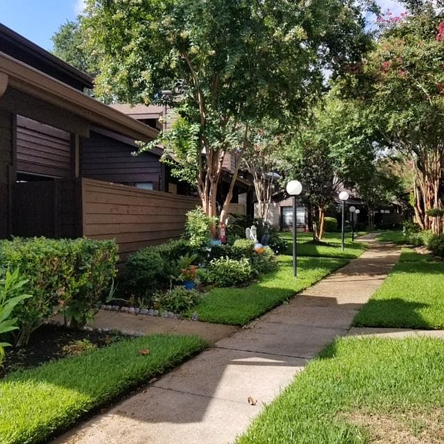 1st image of 2510 Grants Lake Blvd