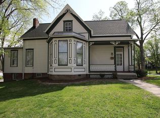 721 Laurel St, Highland, IL