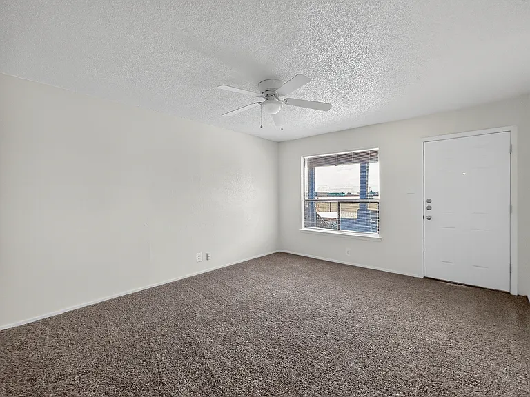 Quail Run Apartments — Photo 29