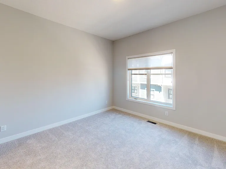 611 Mahogany Blvd SE — Photo 28