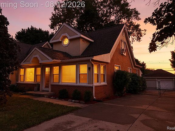 2nd image of 22 Cloverport Ave