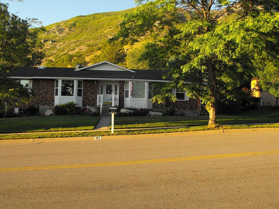 1st image of 513 E Woodland Dr