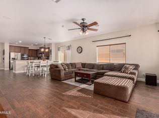 581 W Reeves Ave, San Tan Valley, AZ 85140