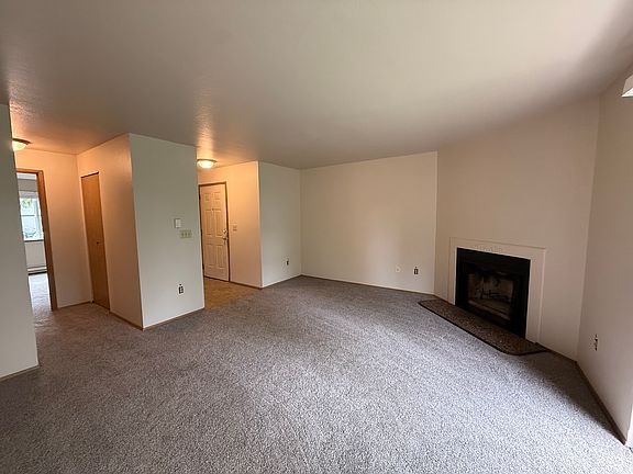 3rd image of 13305 98th Avenue Ct E APT B
