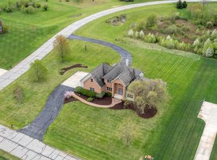 9080 Emerson Dr, Saline, MI