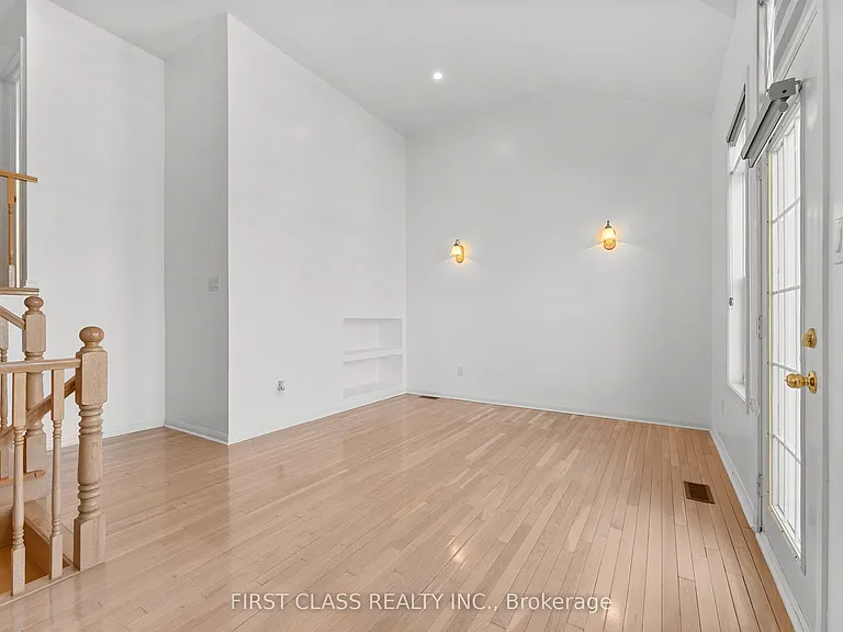 5554 Churchill Meadows Blvd #MAIN — Photo 22