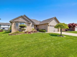 22465 Bluewater Dr, Macomb, MI 48044