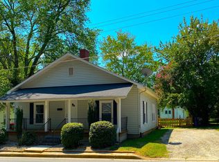 221 E Wilson Ave, Mooresville, NC 28115