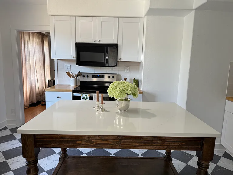 5514 N Syracuse St — Photo 13