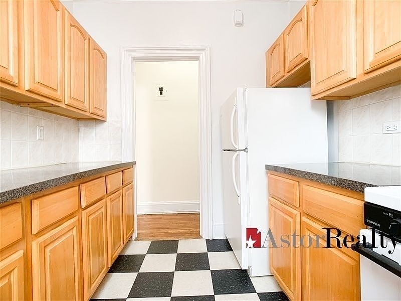 1st image of 3035 34th St APT 4