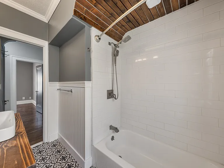 14521 Garfield Ave #2 — Photo 16