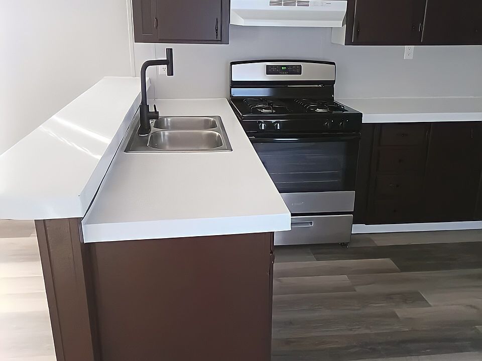 1st image of 5 Deerwood Park