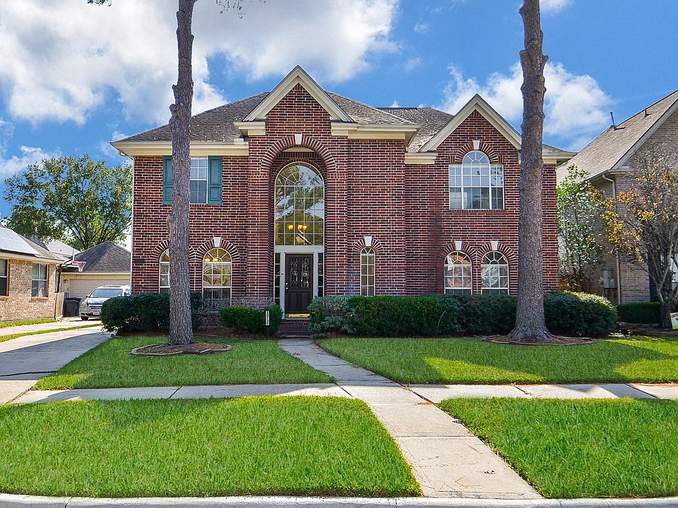 1st image of 20735 Fawnbrook Ct