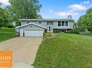 3901 Larkspur Ct, Middleton, WI 53562