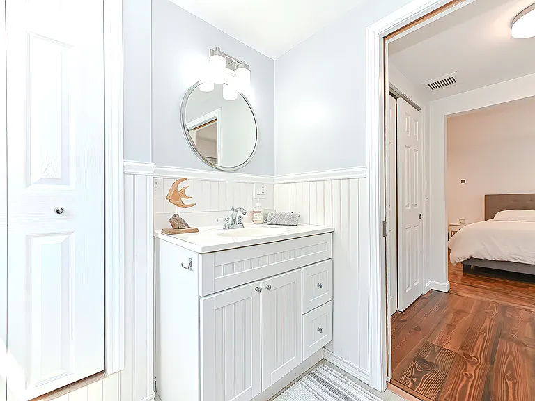 Cutlass Ln — Photo 8