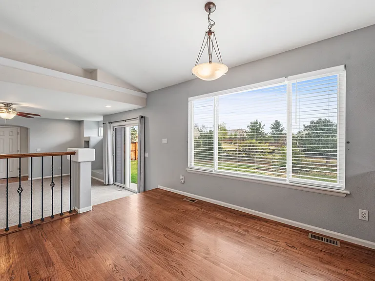 52801 Foxborough Ct — Photo 16