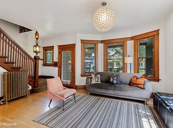 2nd image of 609 Wesley Ave