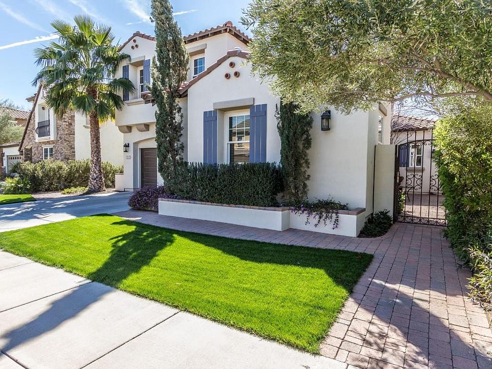 1st image of 2117 E Desert Broom Dr