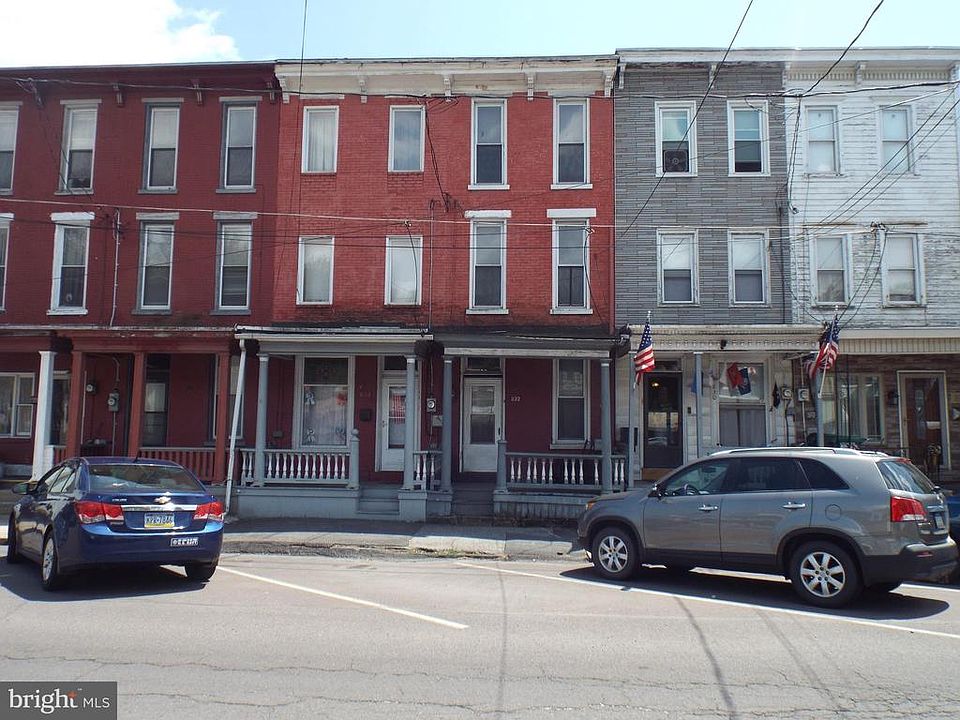 1st image of 832 E Centre St