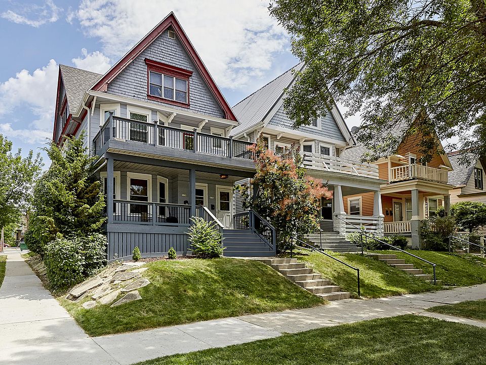 1st image of 3136 N Bartlett Ave #3138