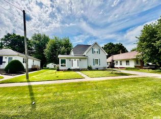 1215 13th St, Viola, IL 61486