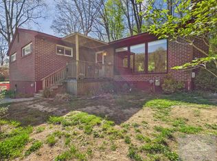 1244 Castlewood Ln, Bluefield, WV 24701