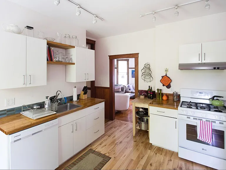 20 Waldo Ave #2 — Photo 7
