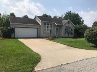 25940 Heatherfield Dr, Elkhart, IN 46514