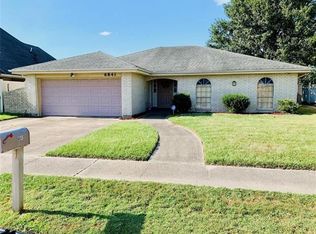 6841 Coventry St, New Orleans, LA 70126