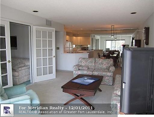 5th image of 6201 Bay Club Dr APT 3