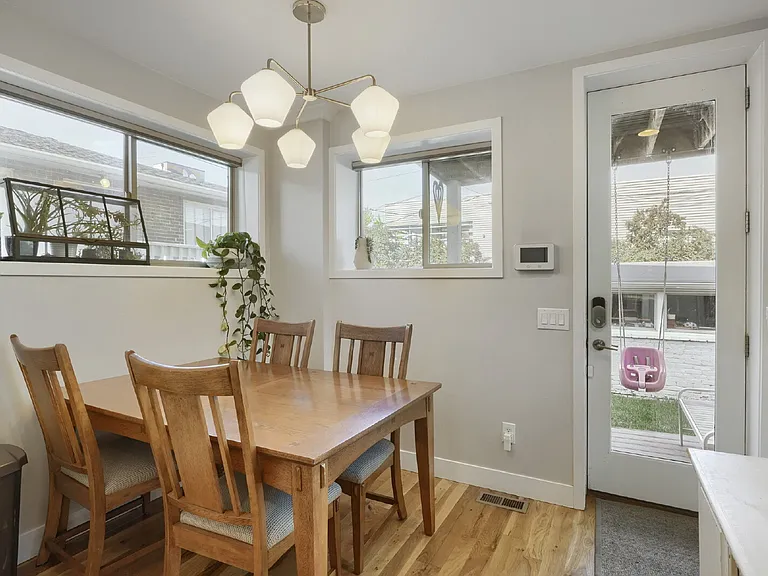 409 Inca St — Photo 9