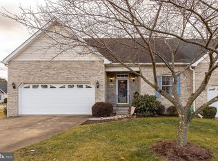 301 Lynn Dr, Stephens City, VA 22655