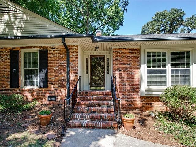 2nd image of 6334 Gaywind Dr