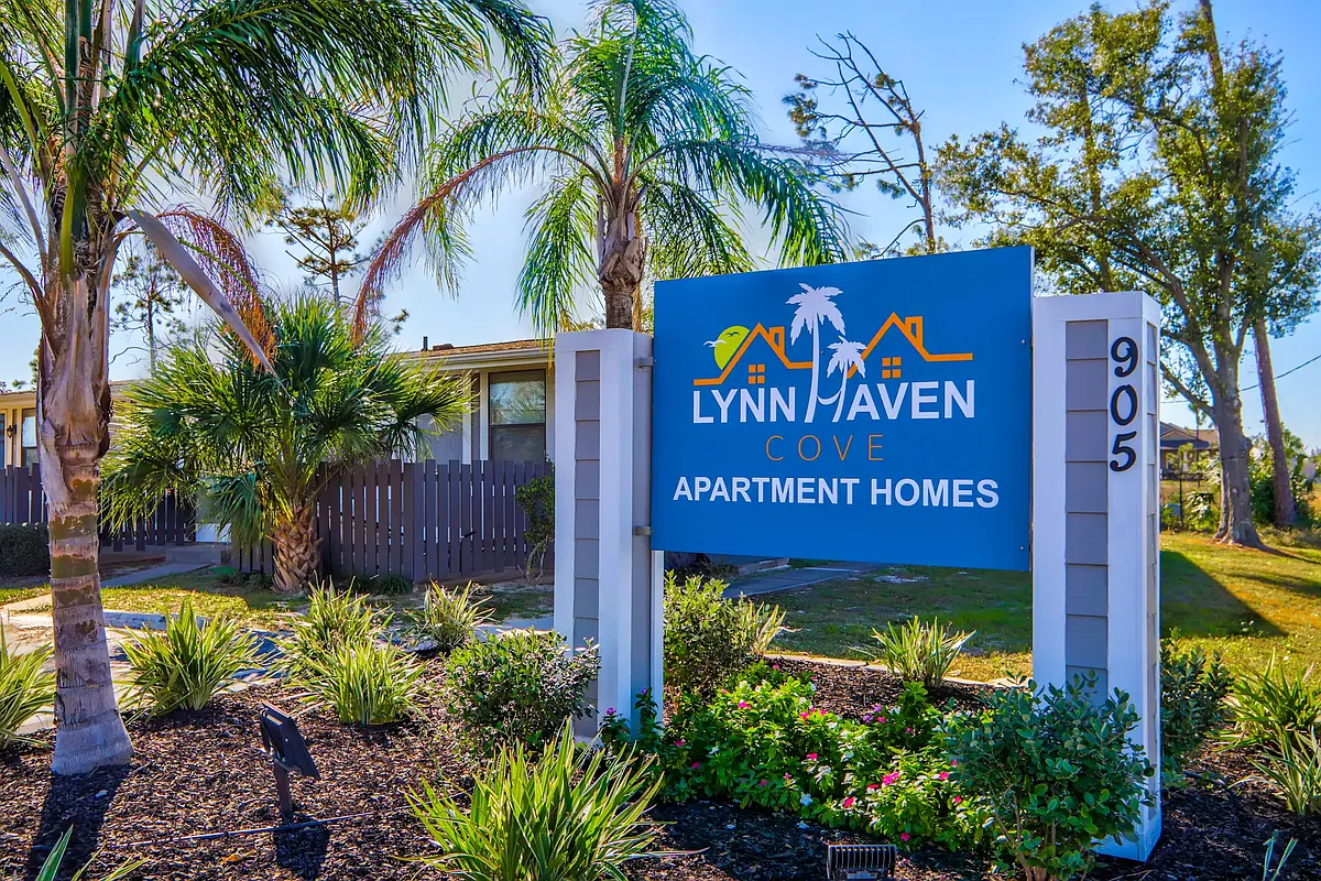 Building Photo - Lynn Haven Cove