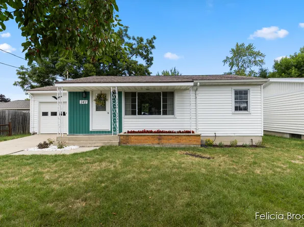 141 Amelia St, Sparta, MI 49345