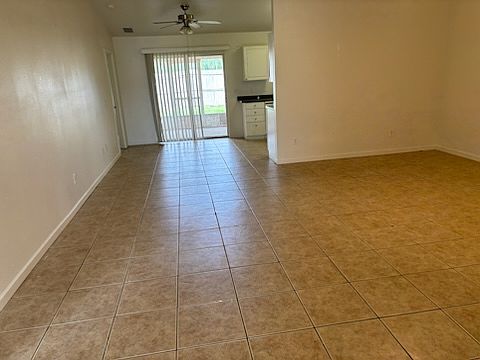1st image of 7 Zorlou Ct