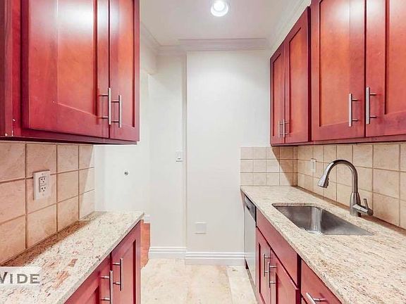 5th image of 348 E 65th St #5A