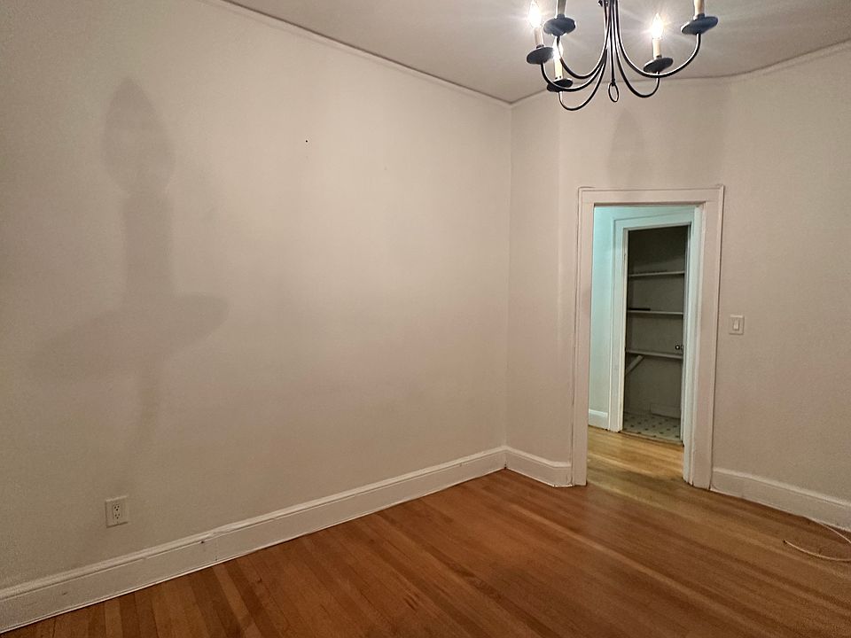 1st image of 59 Sterling Ave #1