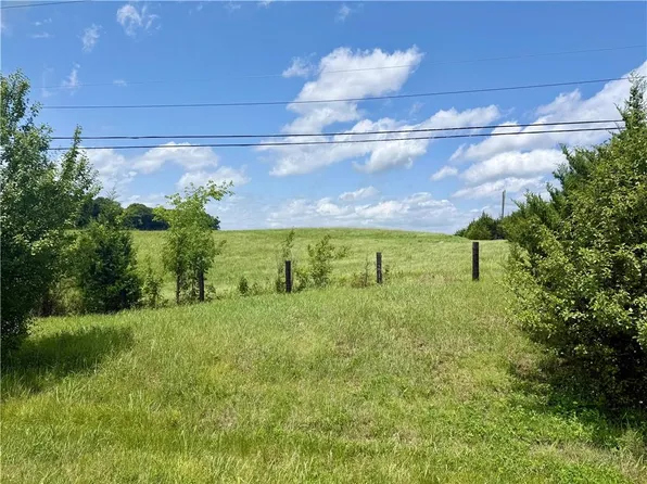 13100 Polfer Rd, Kansas City, KS 66109
