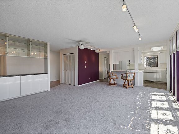 2nd image of 2615 S Cedar #408
