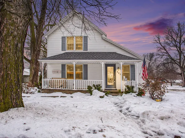 223 E Superior St, Wayland, MI 49348