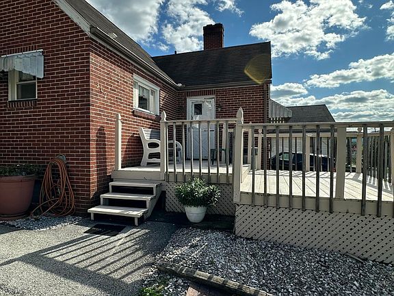 2nd image of 309 Orchard Ave