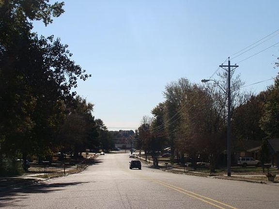 4th image of 8380 Greenbrook Pkwy