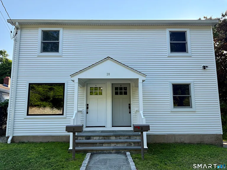 28 S Cliff St — Photo 2