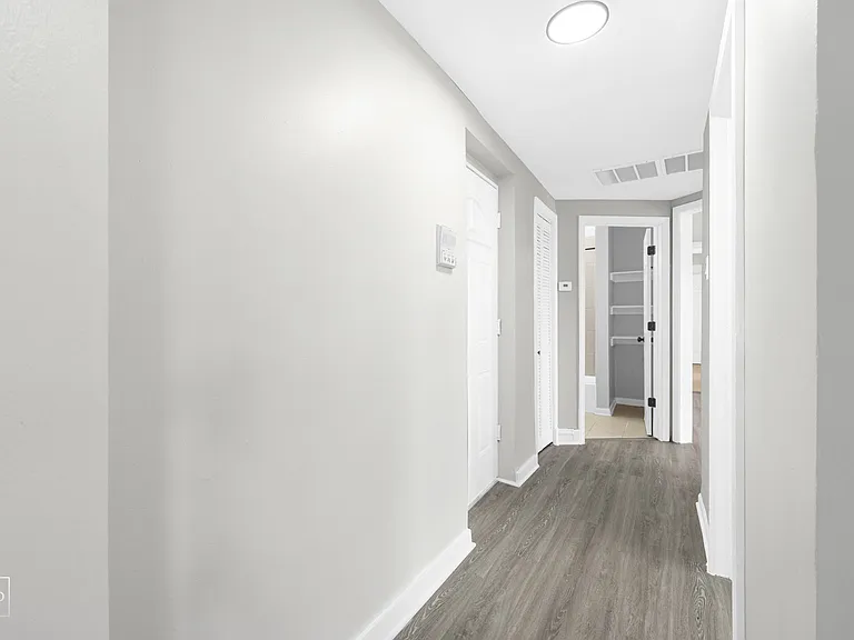 5749 W Chicago Ave — Photo 10